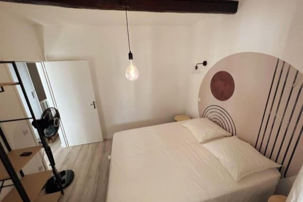 Ferienwohnung Les Arches - Belle Decoration - Wifi - Ac Clim Villeneuve-lès-Avignon Exterior foto